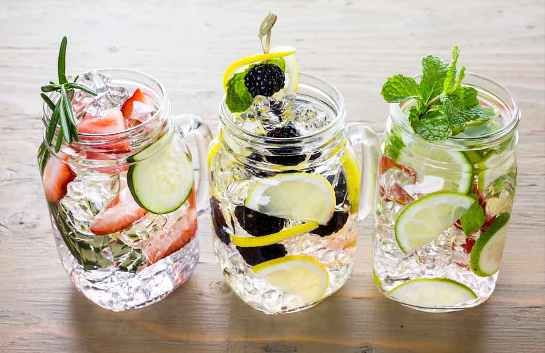 Infused Water: Gesundes Wasser mit Geschmack