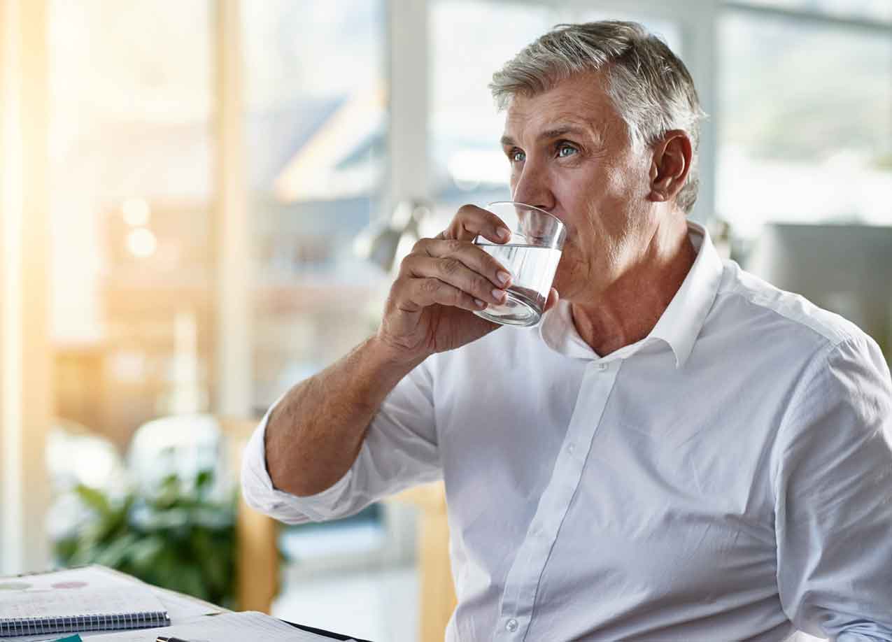 Leitungswasser schmeckt salzig – woher kommt das und wie schädlich ist das?