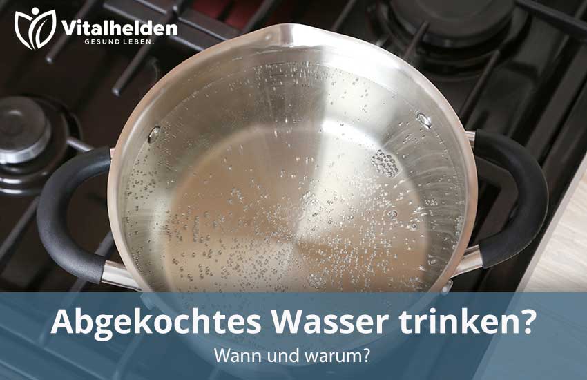 heißes Wasser in Kochtopf